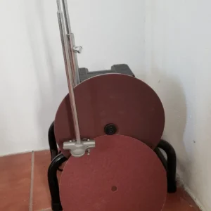 Polizor vertical profesional pentru ascuțit cuțite și piepteni + 2 discuri de șlefuit | Stație completă întreținere tuns oi